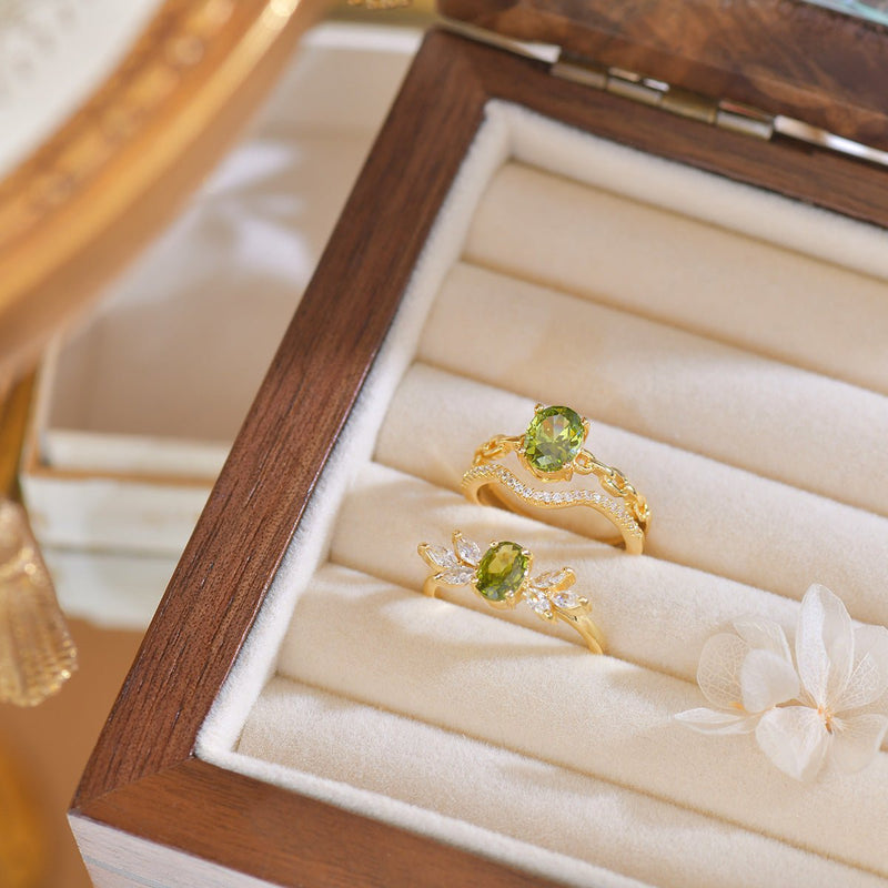 Vera Peridot Ring