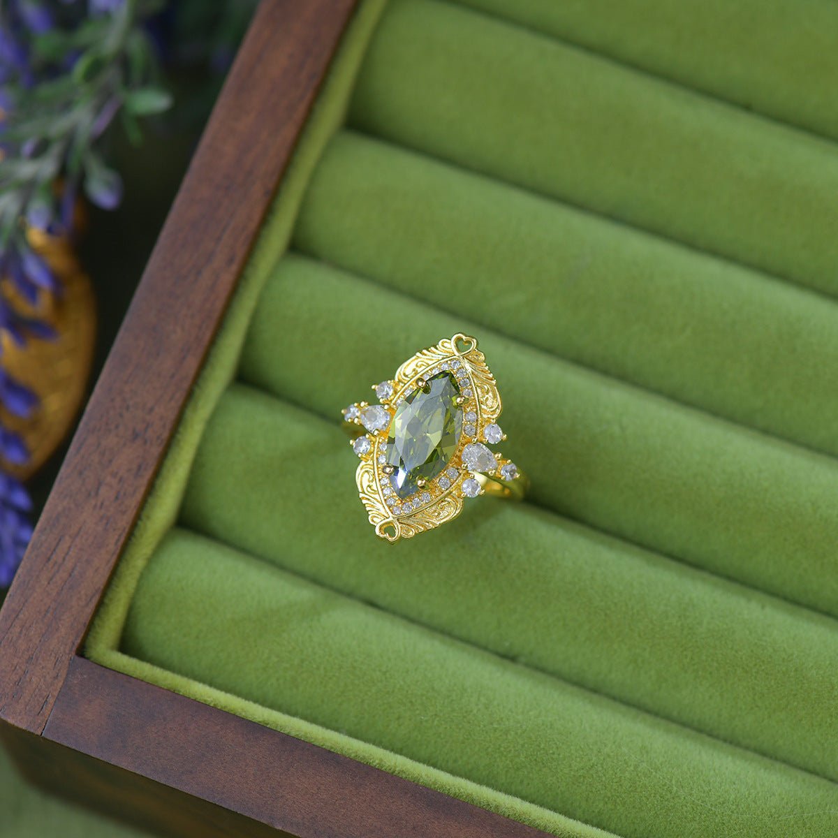 Verdant Heirloom Ring