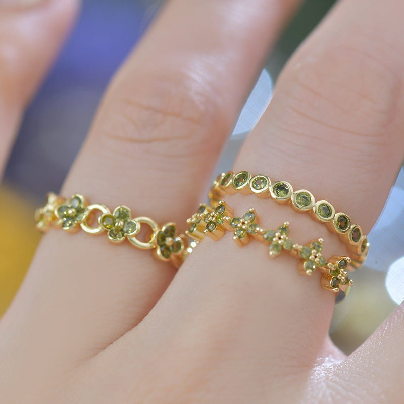 Verde Blossom Band Ring