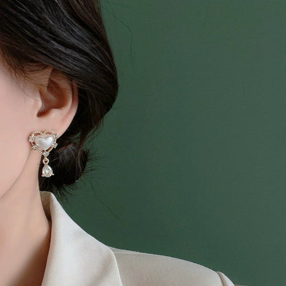 Carol Rococo Heart Earrings