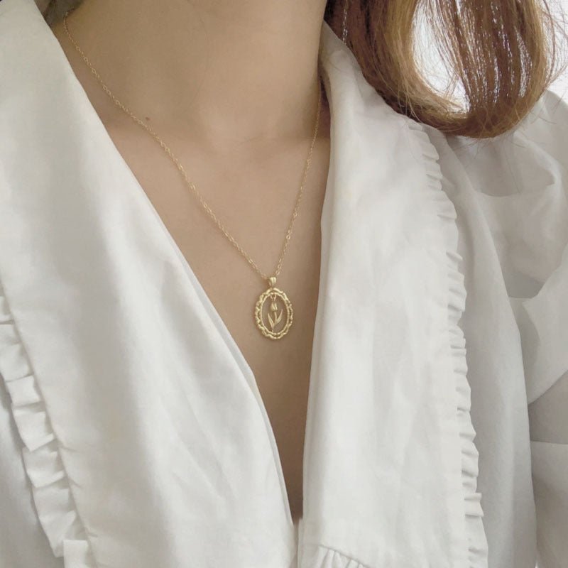 Tulip Necklace