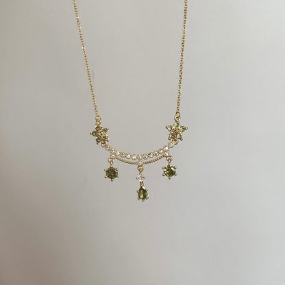 Wildflower Serenade Necklace in Green